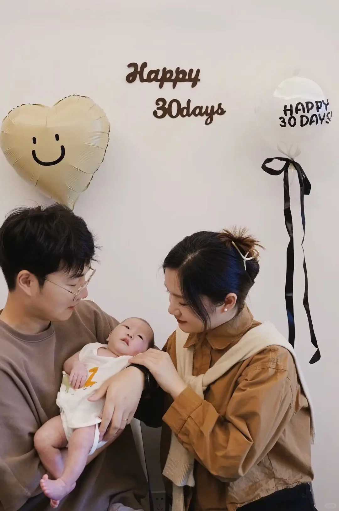 15天新生儿奶量标准表一览,每天100毫升正不正常看体重